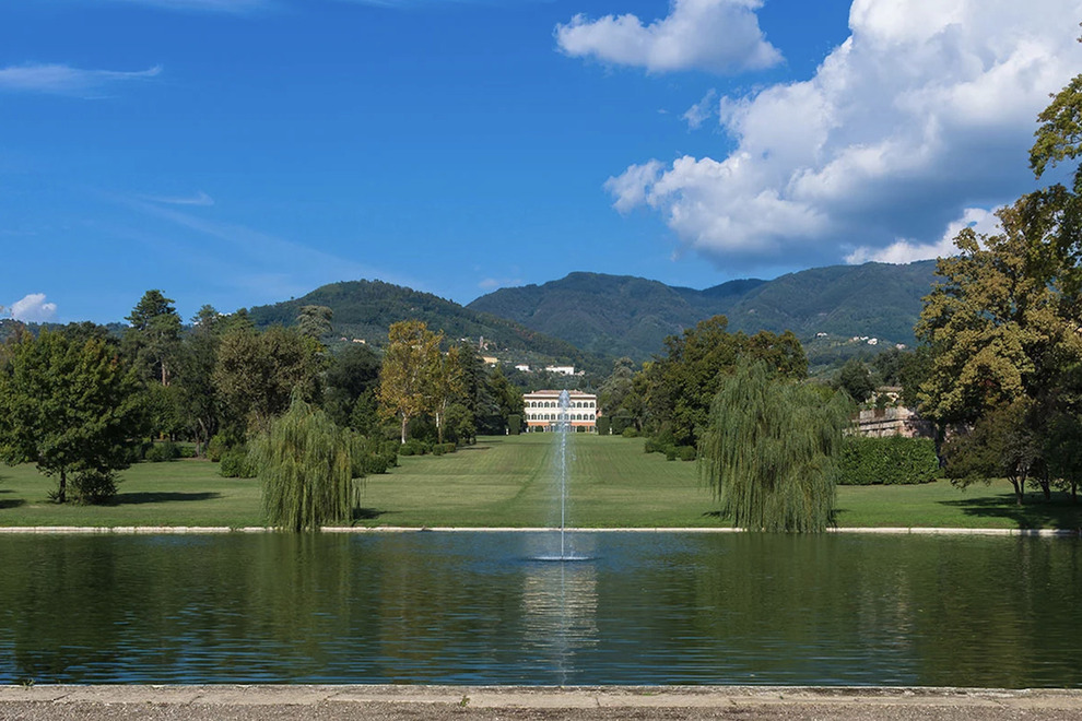 A spasso sulle colline di Lucca tra ville di lusso ed i giardini più belli
