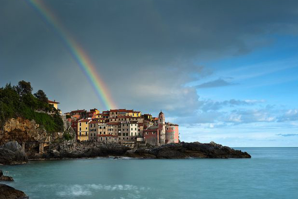Sospese tra mare e cielo, case di lusso in vendita in Liguria