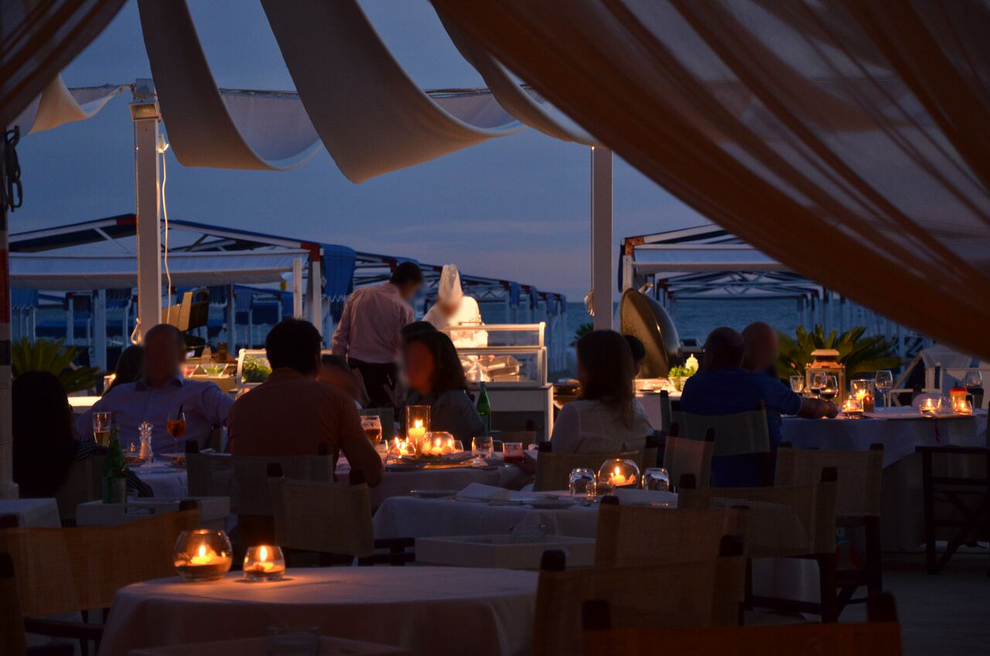Forte dei Marmi, Meer, Weltlichkeit, Eleganz und Luxusvillen Forte dei Marmi, Meer, Weltlichkeit, Eleganz und Luxusvillen
