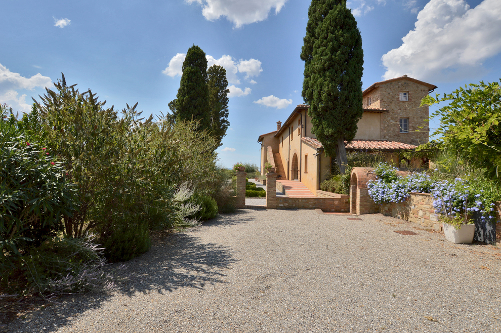 The Tuscan style in the farmhouses and country houses for sale